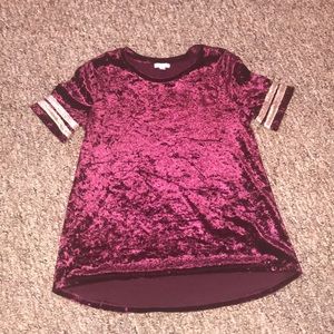 Velvet short sleeve shirt. I WILL LOWER PRICE